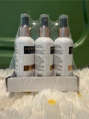 Revolution White Setting Spray Trio with Rose Gold Pumps